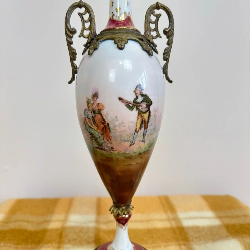 Louis XIV Sevres Style French Hand Painted Porcelain Urn Vase Gilt Bronze Mount - Picture 4 of 17